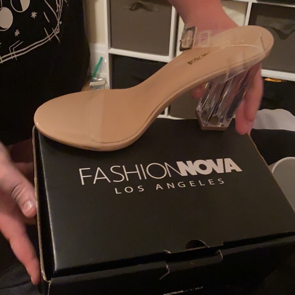 Nude heels with clear straps - Picture 4 of 6